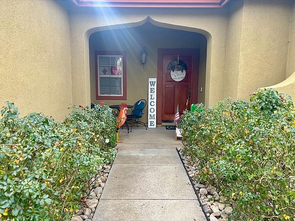 2nd image of 221 Alves Ln