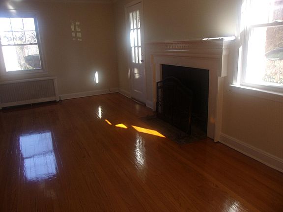 3rd image of 46-16 241st St