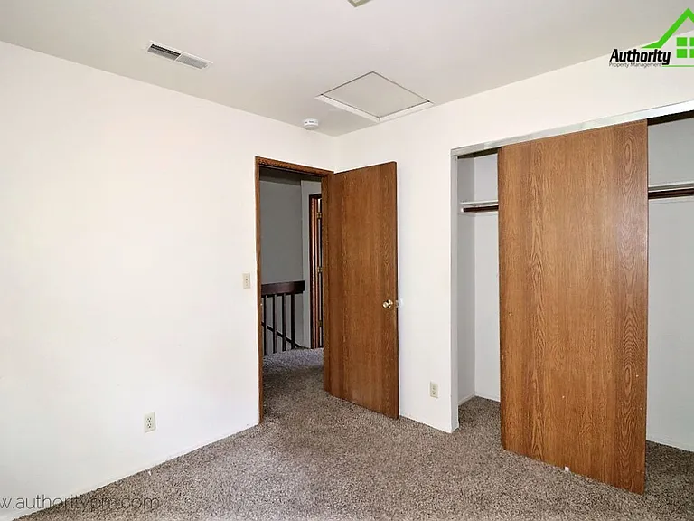 2750 Shasta View Dr #2 — Photo 13