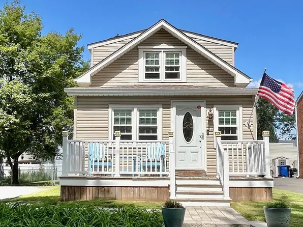 503 Wilbur Henry Dr, Florence, NJ 08518