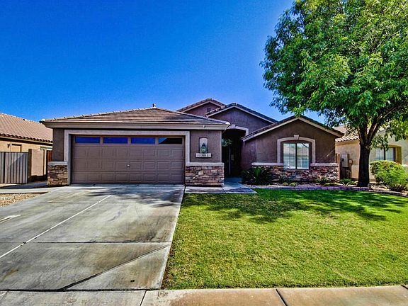 4th image of 305 W Oriole Way