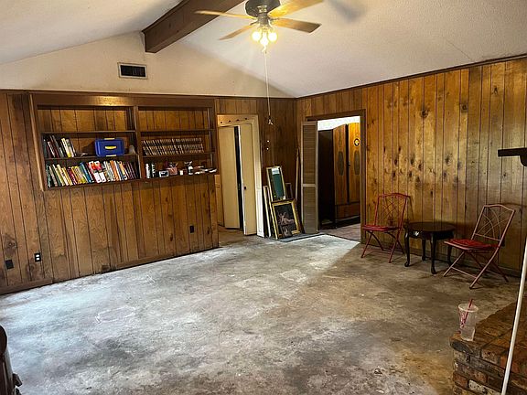 3rd image of 2430 19th St
