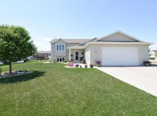 4404 10th St W, West Fargo, ND 58078