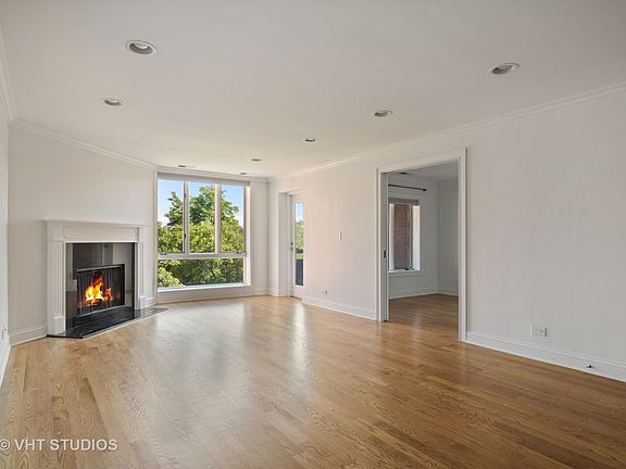 2nd image of 1601 Oakwood Ave APT 306