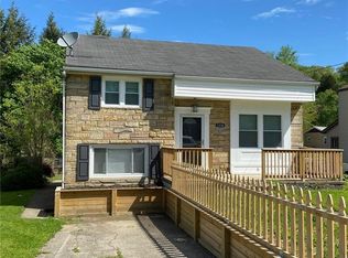 1226 Ohioview Dr, Industry, PA 15052