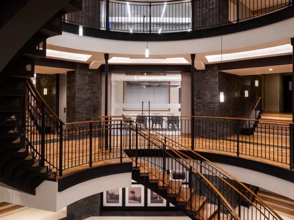 888 Main Street image 12 of 39