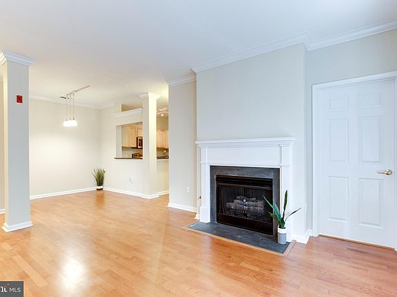 4th image of 4551 Strutfield Ln APT 4313