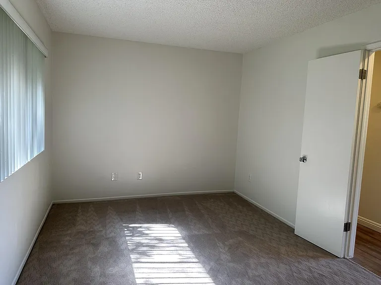 160 N Fonda St #2 — Photo 26