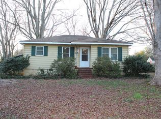 125 Lakeside Dr, Griffin, GA 30223