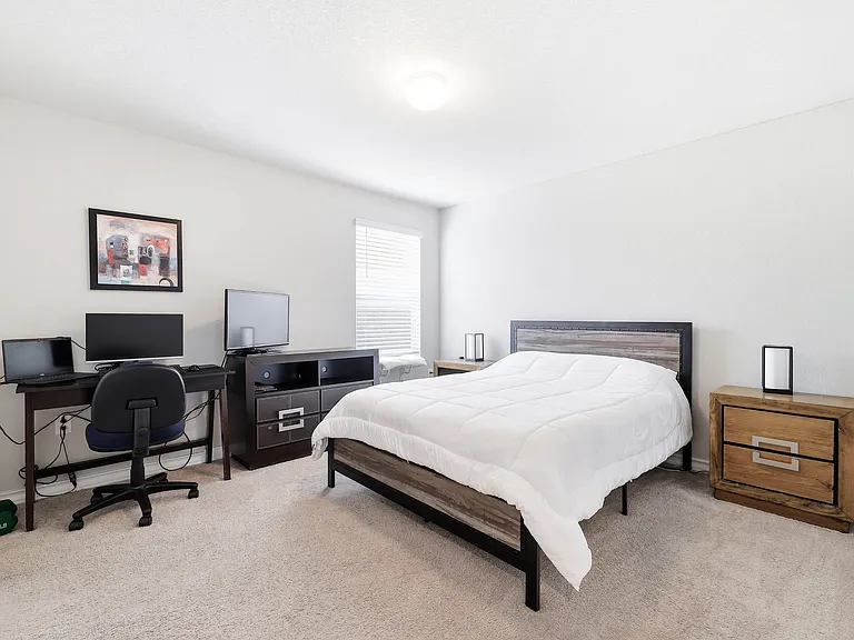 5602 Chestnut Xing — Photo 22