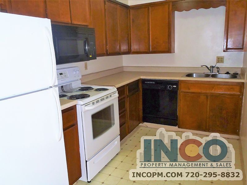 2nd image of 1206 Pierce St APT B12