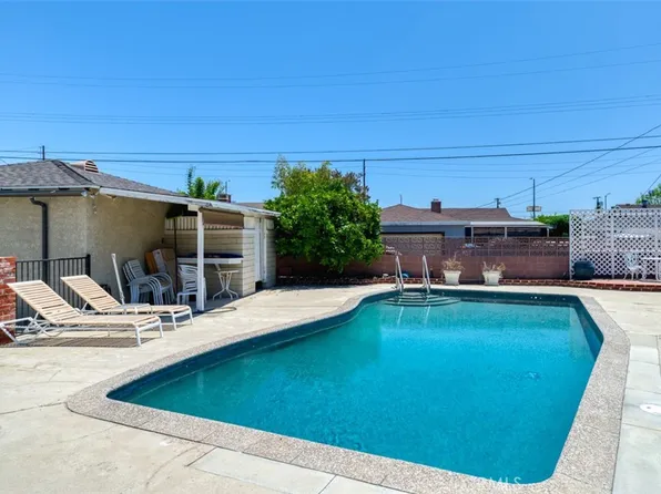 8315 Canterbury Ave, Sun Valley, CA 91352