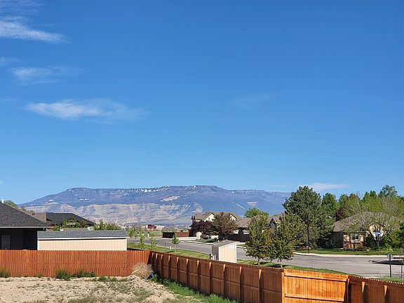 2nd image of 2811 Hollow Way
