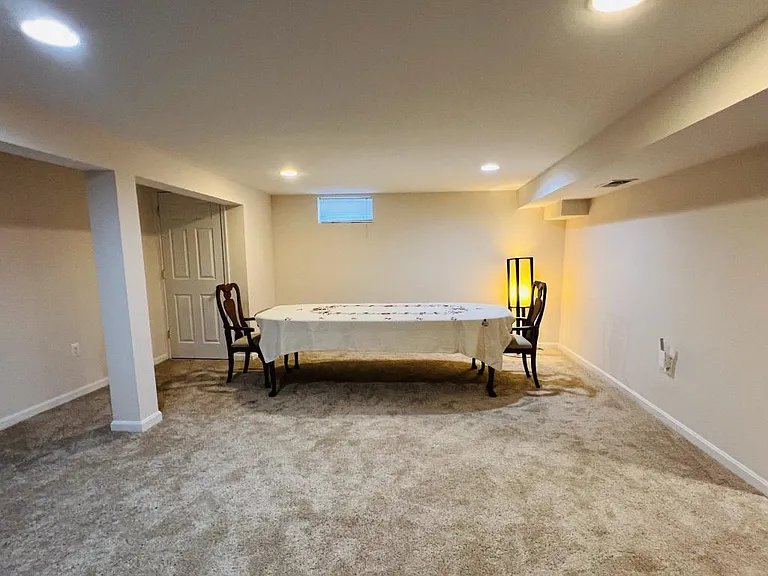 302 Park Hall S — Photo 11
