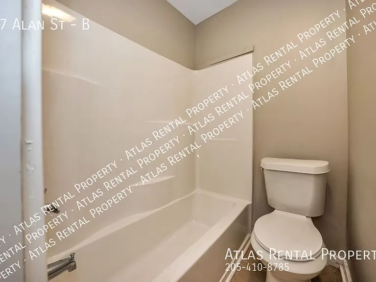 77 Alan St #B — Photo 19