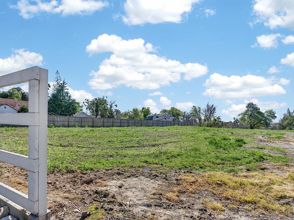 1st image of Paradise Rd