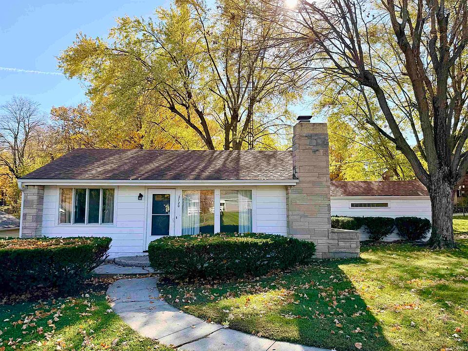 1st image of 2720 E Fairoaks Dr