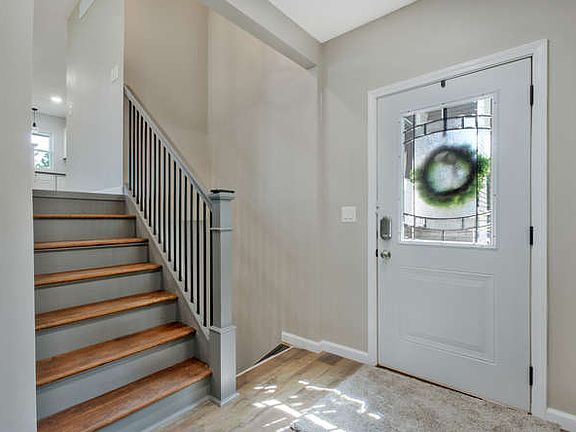 4th image of 8347 S Millsap Dr