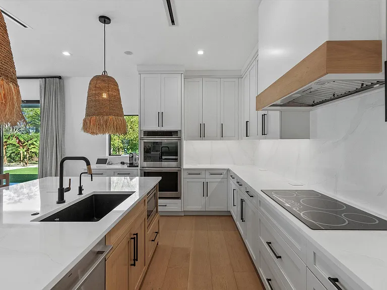 11685 Maidstone Dr — Photo 37