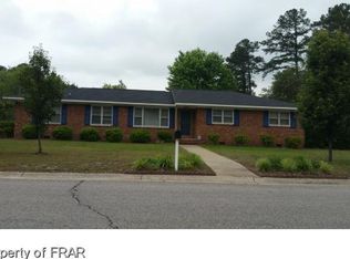 1415 Maggie St, Fayetteville, NC 28303