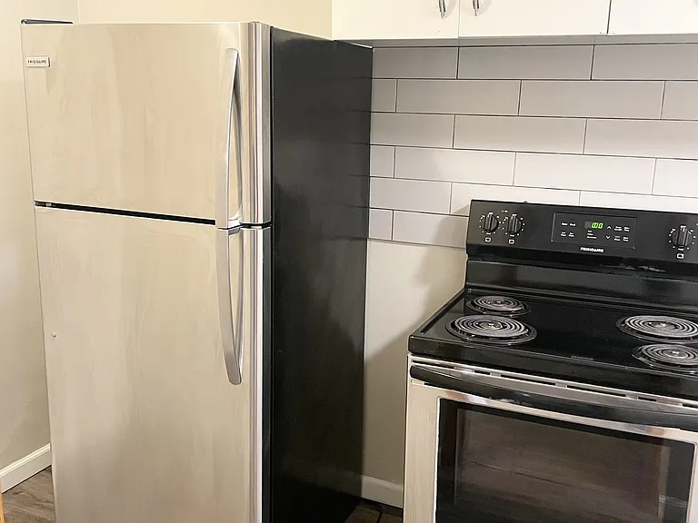 Randolph Apartments — Photo 9
