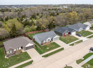 3405 Tuscany Rdg, Columbia, MO 65202