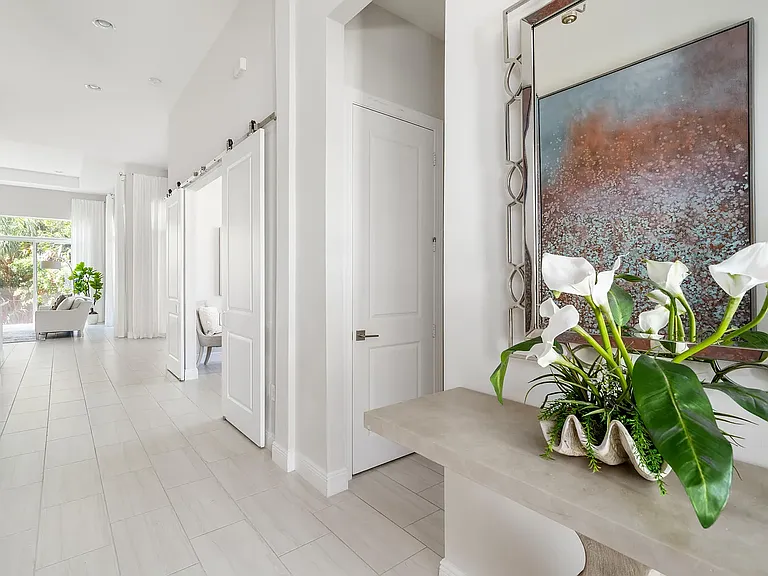 9261 Orchid Cove Cir — Photo 3