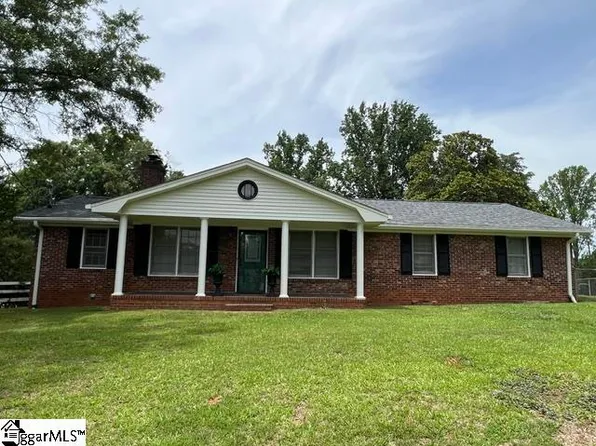 5 Green Leaf Dr, Greenville, SC 29617