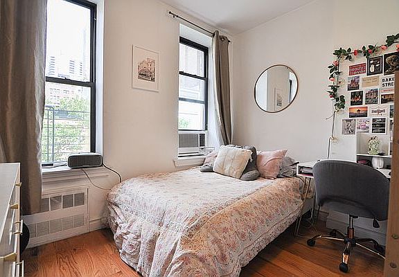 5th image of 162 E 82nd St APT 4