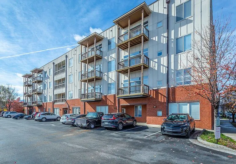 Southside Flats — Photo 19