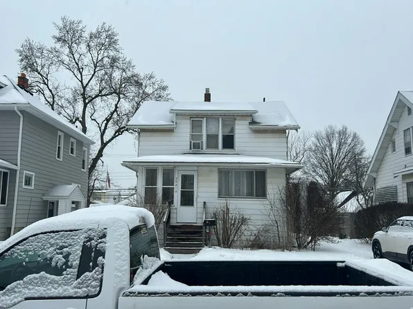 35414 Chestnut St, Wayne, MI 48184
