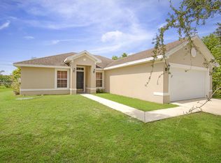 188 SW Sea Lion Rd, Port Saint Lucie, FL 34953