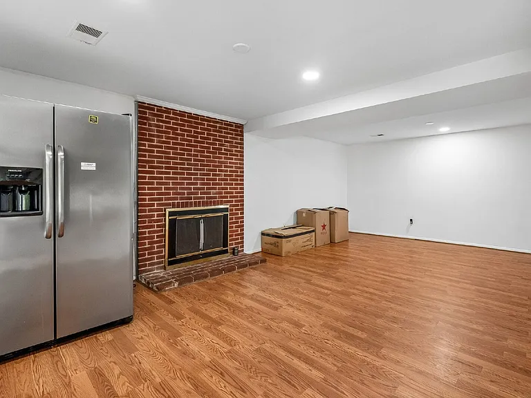 13911 Mapledale Ave — Photo 20