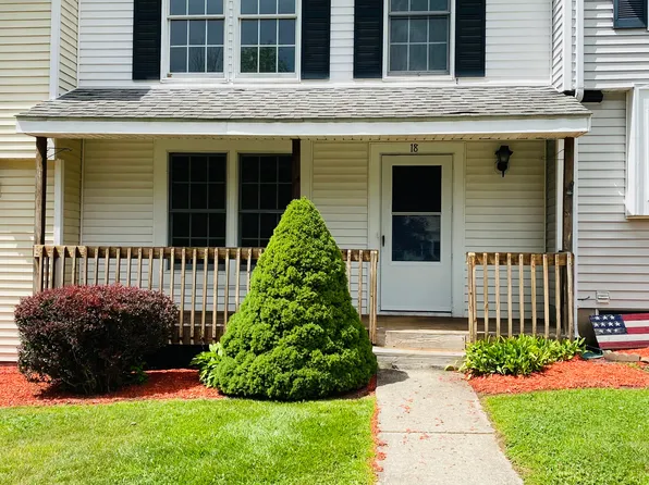 18 Lakeview Heights Dr, Honesdale, PA 18431