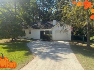 101 Alice Ct, Peachtree City, GA 30269
