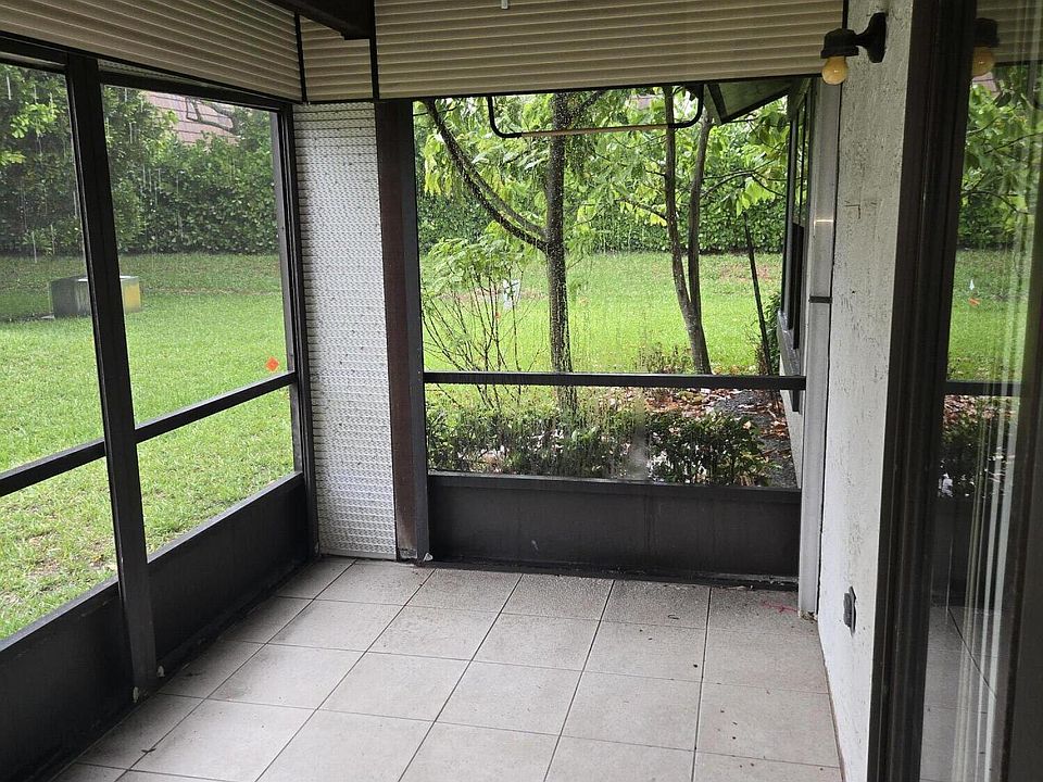 1st image of 358 Quebec Court