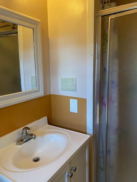 1st image of 3834 Fairfax Pkwy