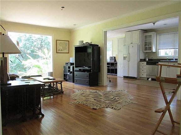 4th image of 3001 W Lawn Ave