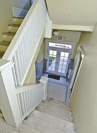 5th image of 6108-6110 Washington Blvd #301