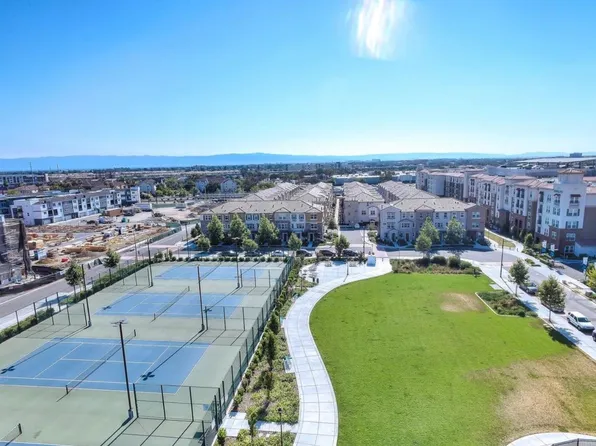 627 Barcelona Loop, Milpitas, CA 95035