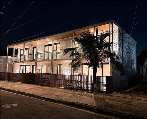 3900 Royal St Photo 1
