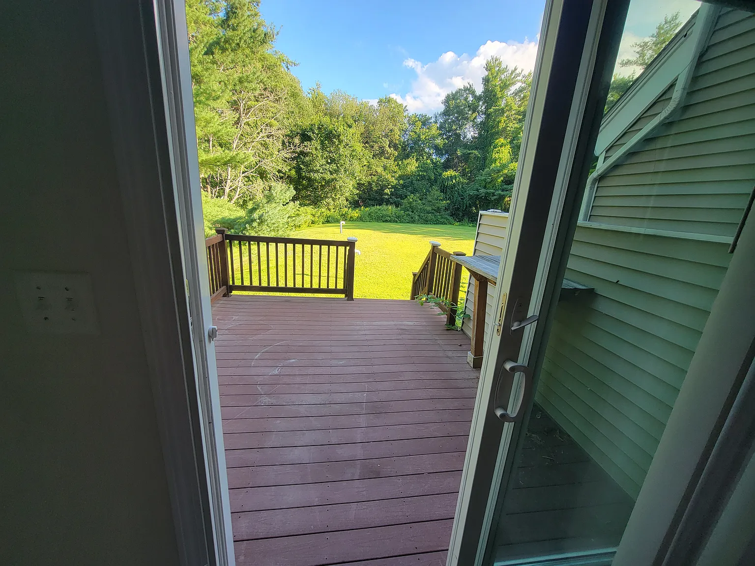 3 bed, 1.5 bath, 2000 sqft, $3,200 — Photo 3