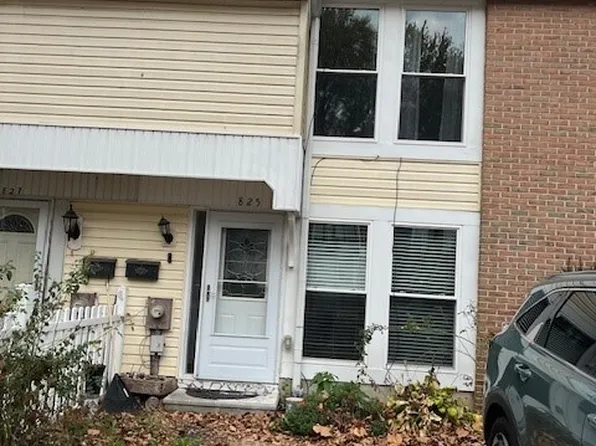 825 Summit Chase Dr, Reading, PA 19611
