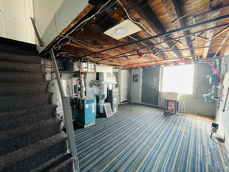 4241 Aldine St #2 — Photo 18