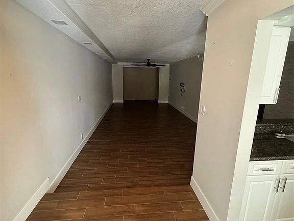 3rd image of 7741 La Mirada Dr