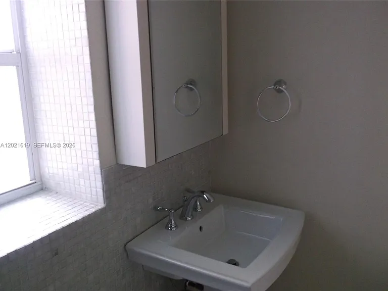 727 NE 16th Ave #727D — Photo 9