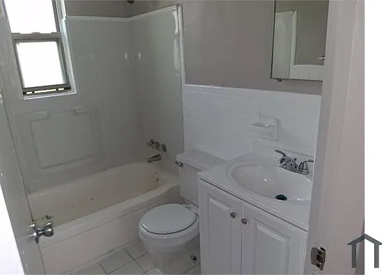 4824 Stewart Ave #1 — Photo 2