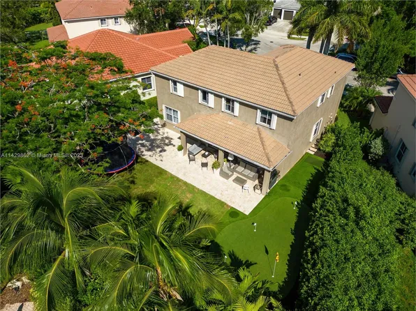 834 Azalea Pl, Weston, FL 33327