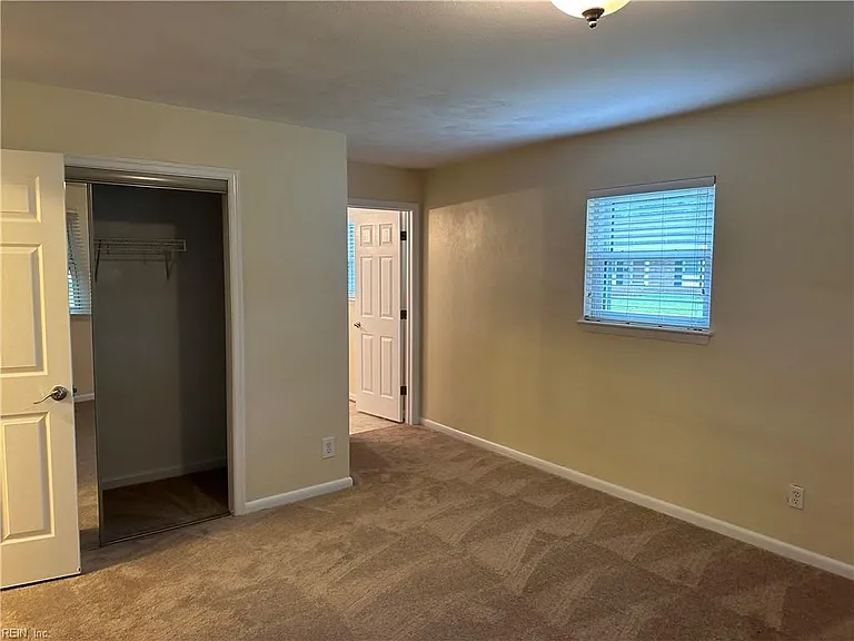 940 Redwood Cir — Photo 23
