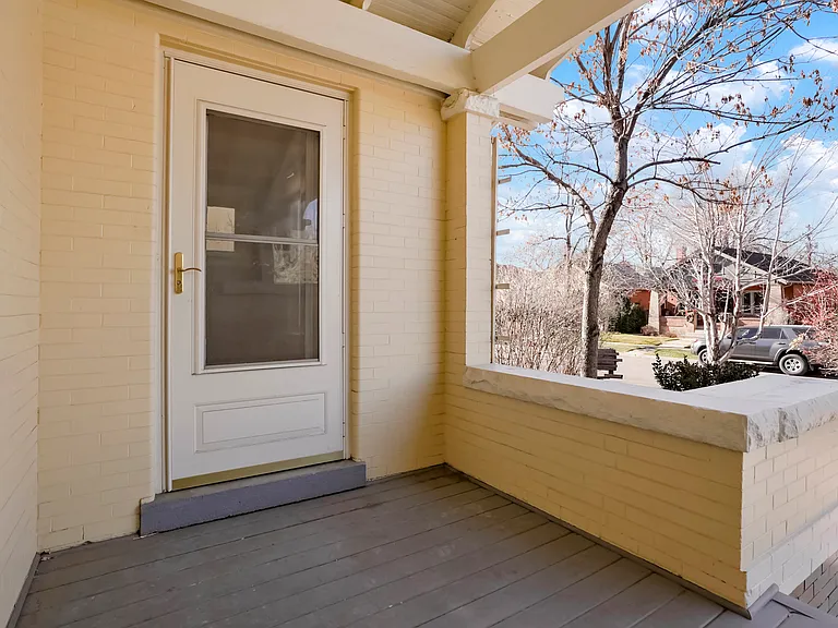 584 N Lafayette St — Photo 3